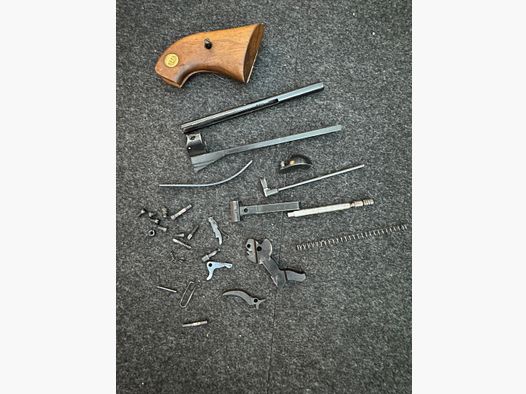 Juego de piezas de repuesto para RECK R20 (revólver, cal. 4mm M20) — todas las piezas, tornillos, muelles, martillo y empuñaduras disponibles para la venta — juego completo