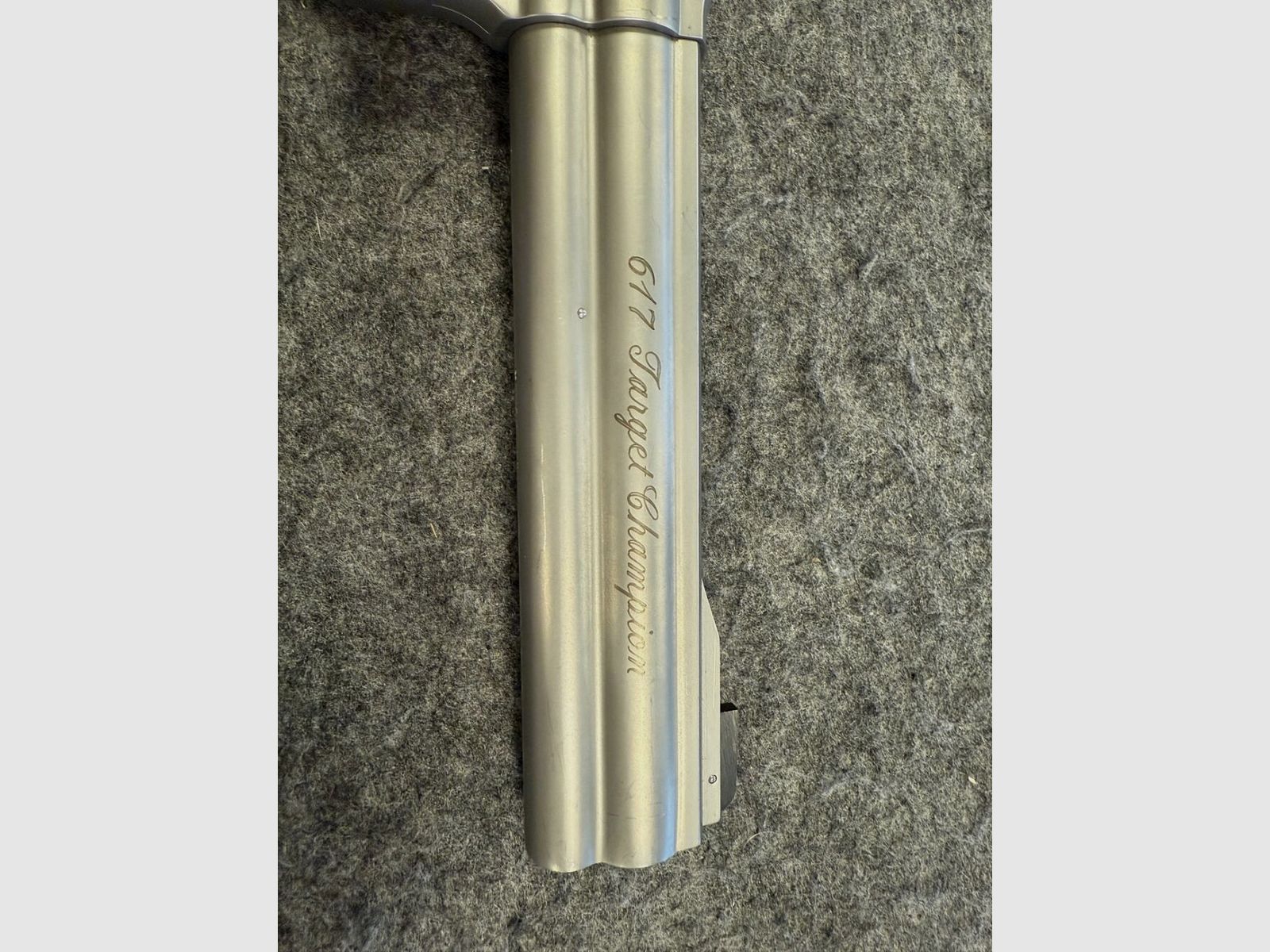 Smith & Wesson Revolver S&W 617 Target Champ