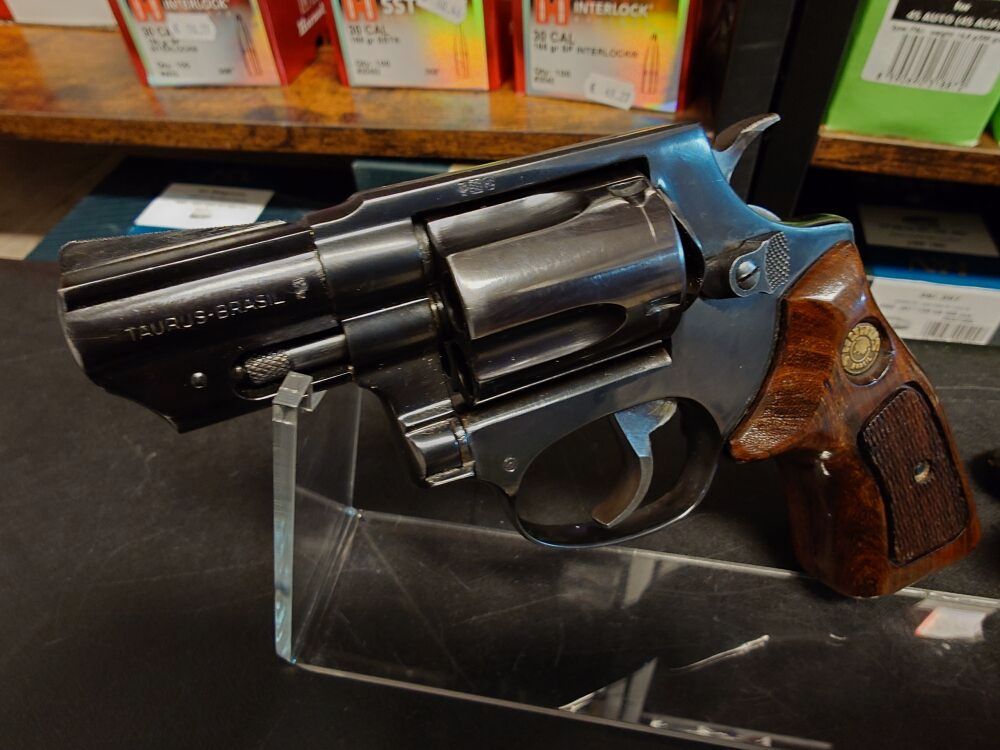 Taurus 85