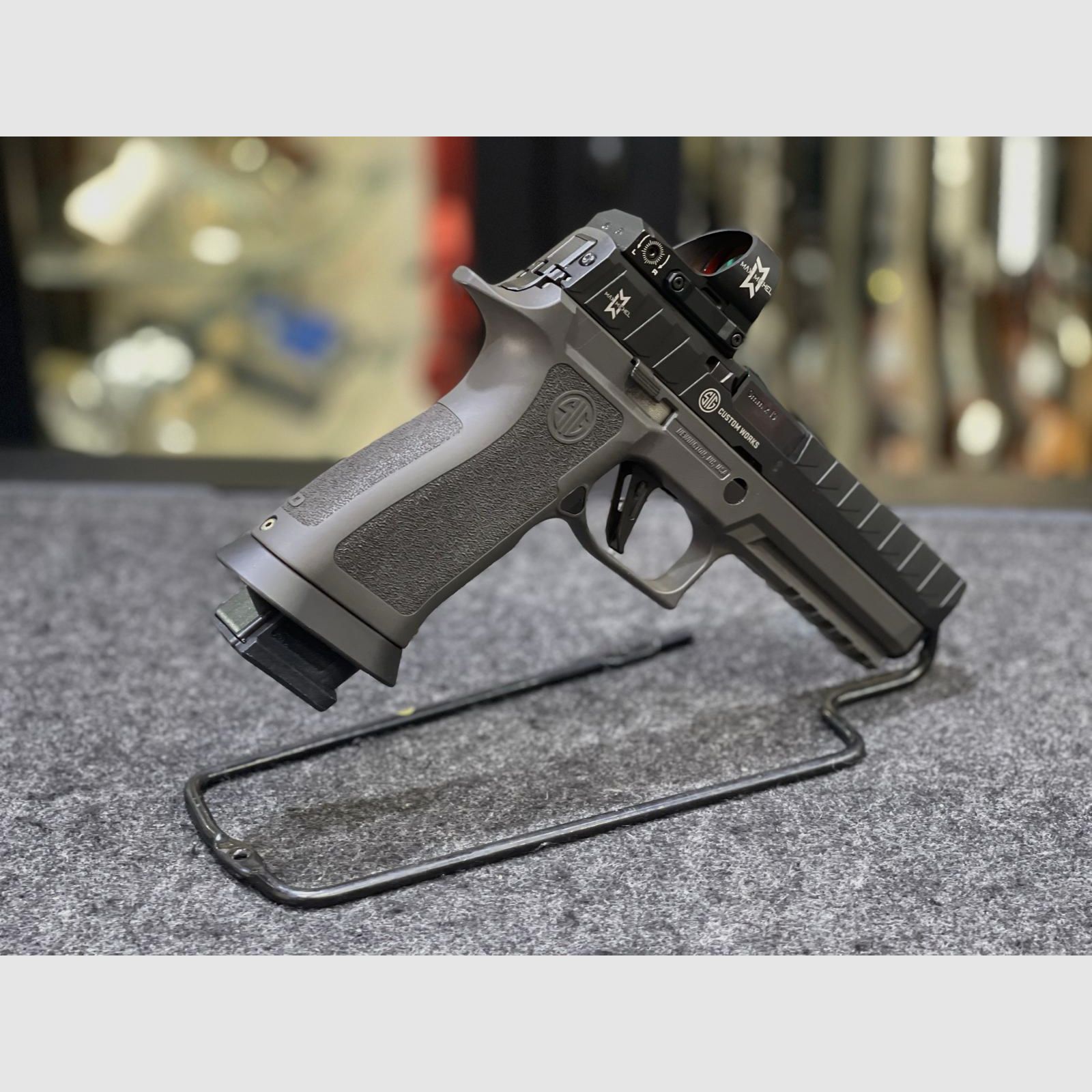Sig Sauer P320 Max Micheal, Bild 3 von 10