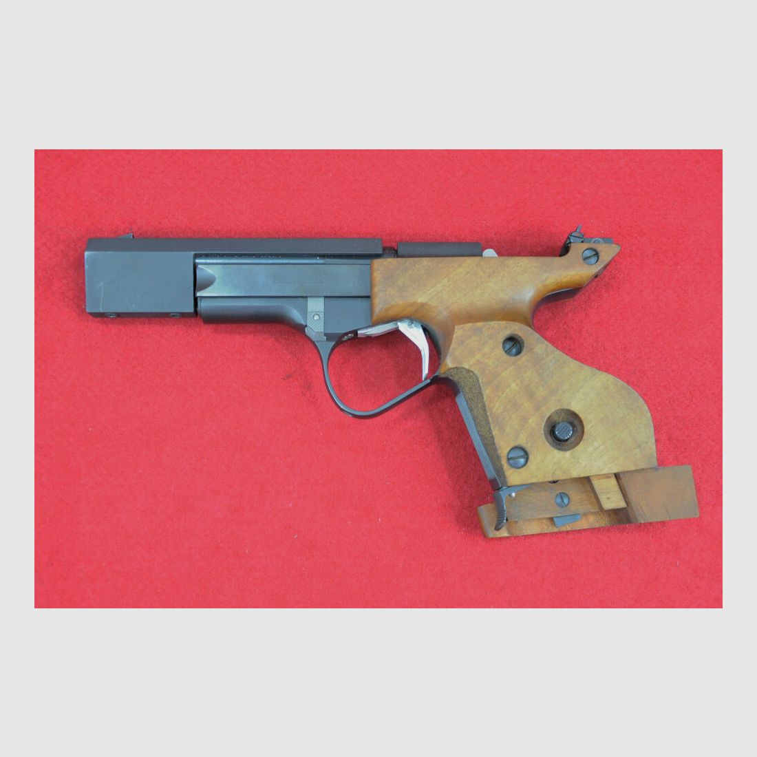 Unique Des 69U SL, Bild 1 von 3
