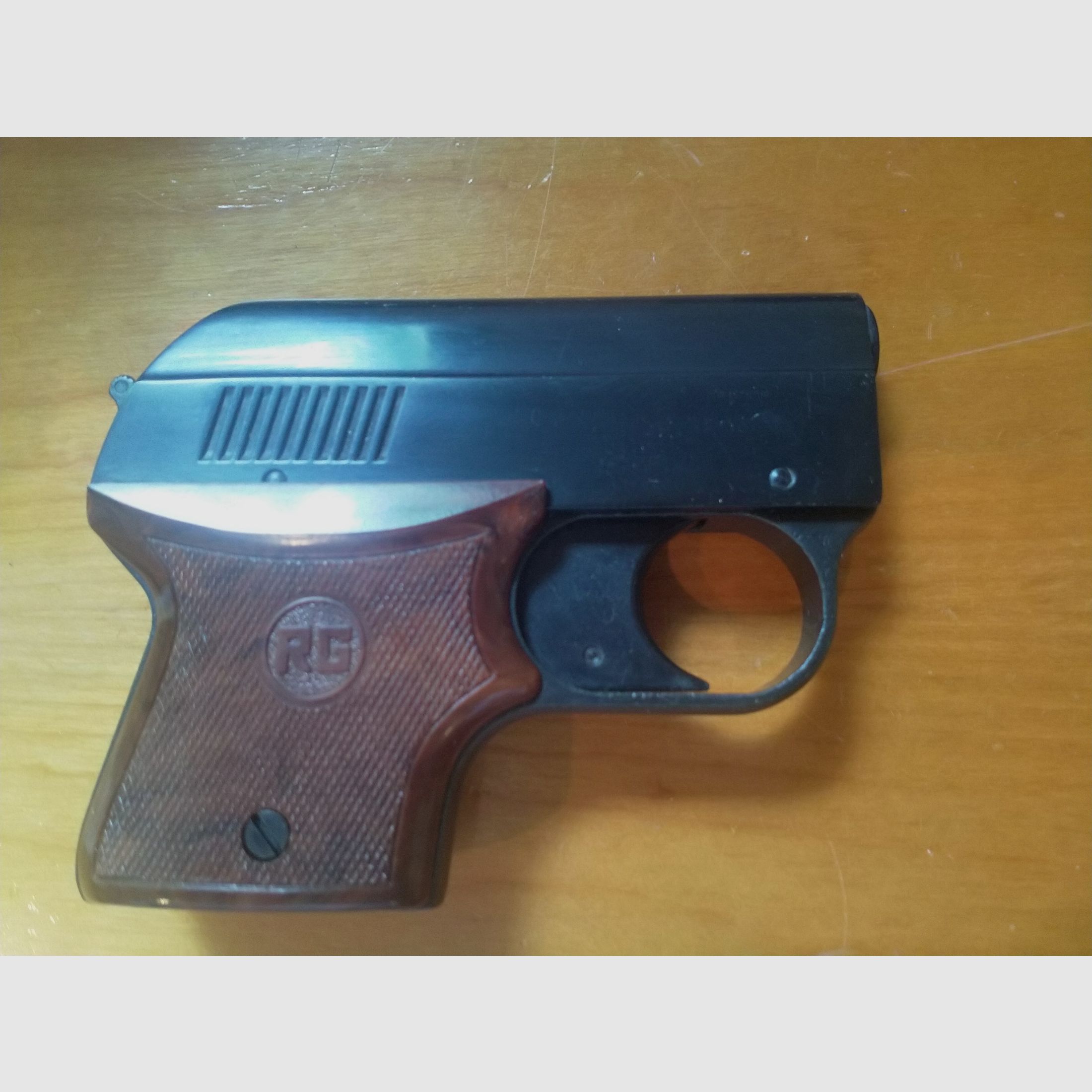 Schreckschuss-, Gas- bzw. Signalpistole Röhm RG3