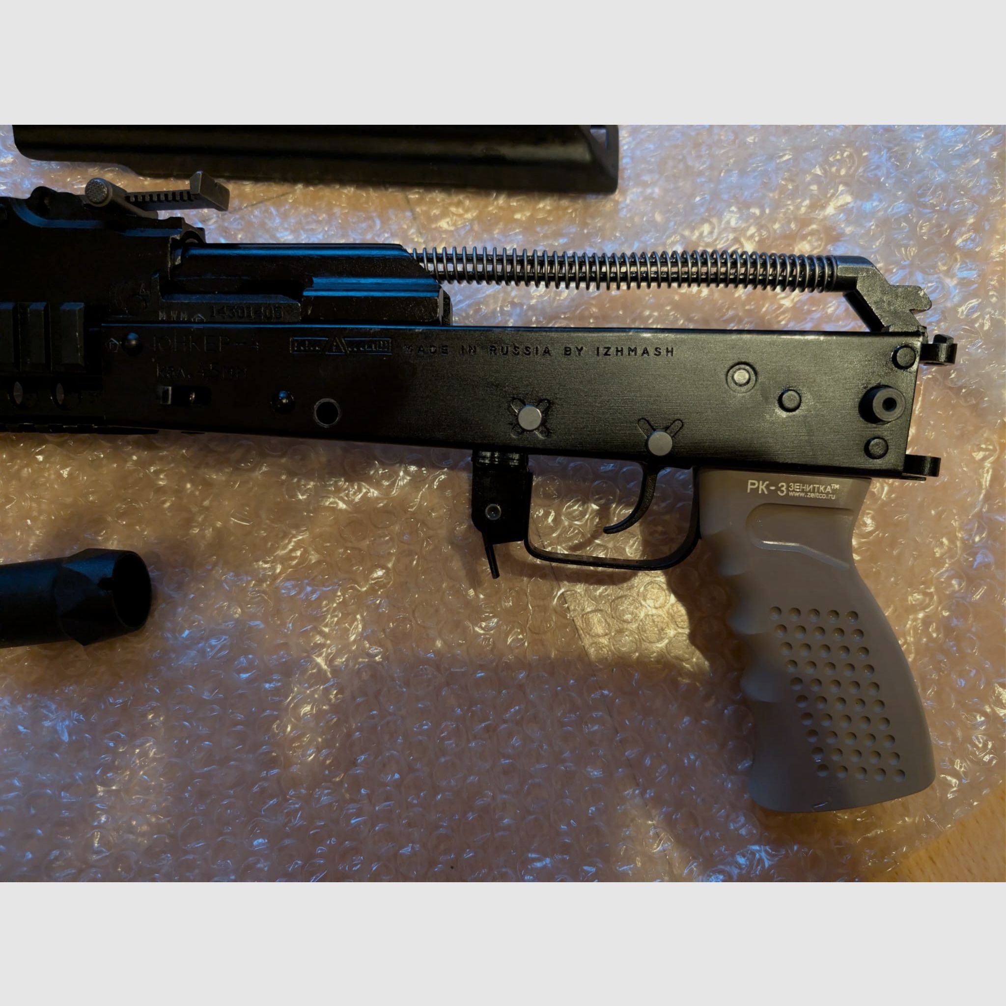 MWM Gillmann Yunker 4 CO22 AK74 fucile ad aria | Cal. 4,5 mm BB | Originale IZHMASH produzione | con impugnatura anteriore Picatinny & PK - 3 impugnature e compensatore decorativo