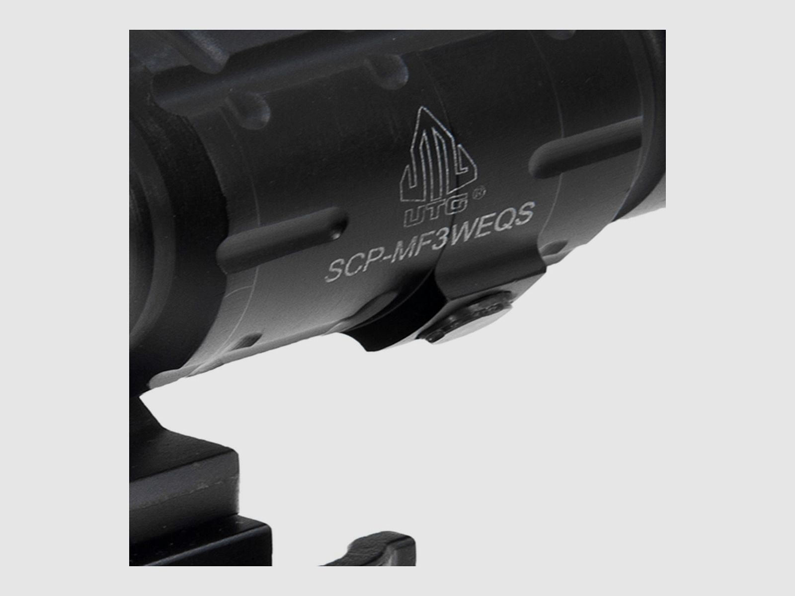 Ingranditore UTG 3X con montaggio Flip-to-side, W/E regolabile