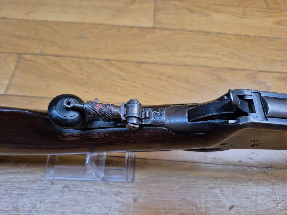 Zeer mooie Winchester Model 1894 – Versie geweer met octagonale loop (!) – Fabricage Winchester New Haven van 1919 – Hout in topstaat – Prachtige loop – Onverslaanbaar mechanisme – Prachtige Lyman N° 2 diopter uit die tijd – Zeer mooie markeringen op mooie bluing – Prachtig verzamelobject! – TBE ++, afbeelding 18 van 33