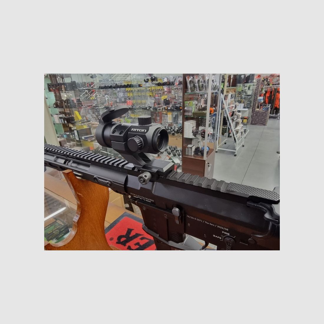 Hera Arms AR15 The 15TH Cal 9mm Avec Silencieux + Point Rouge, image 5 sur 5