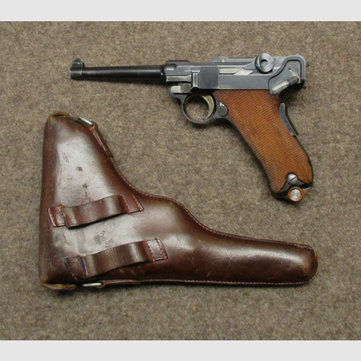 DWM mod. 00-pistool kal. 7.65para, afbeelding 2 van 3