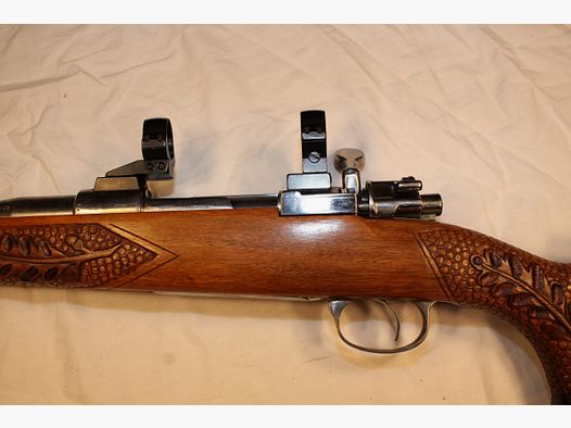 Rifle de caza personalizado.