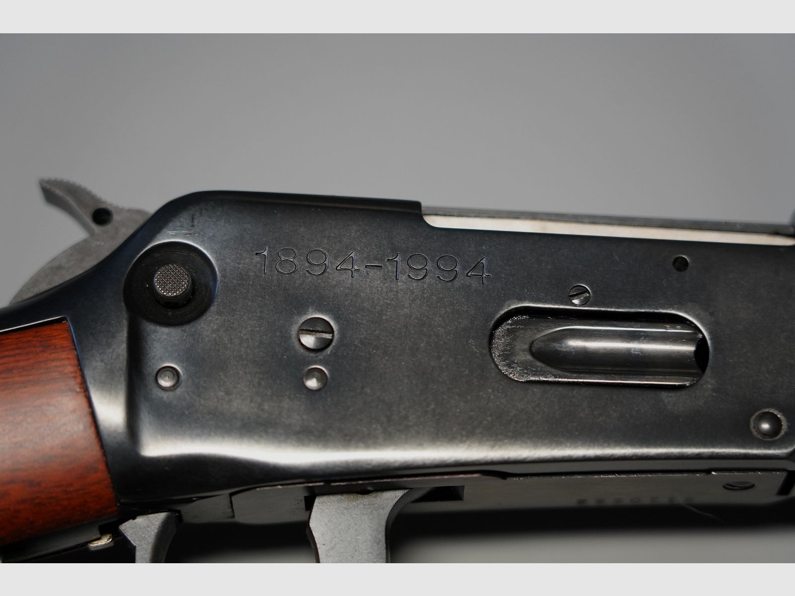 Winchester Model 94 Standard noyer, carabine à levier de sous-garde Cal. 30-30 Win. neuve, jamais tirée