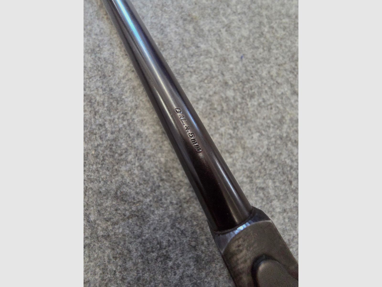 Rzadko z bezpiecznikiem i w dobrym stanie Haenel Mod. 300 kal. 4,5mm Diabolo Knicker