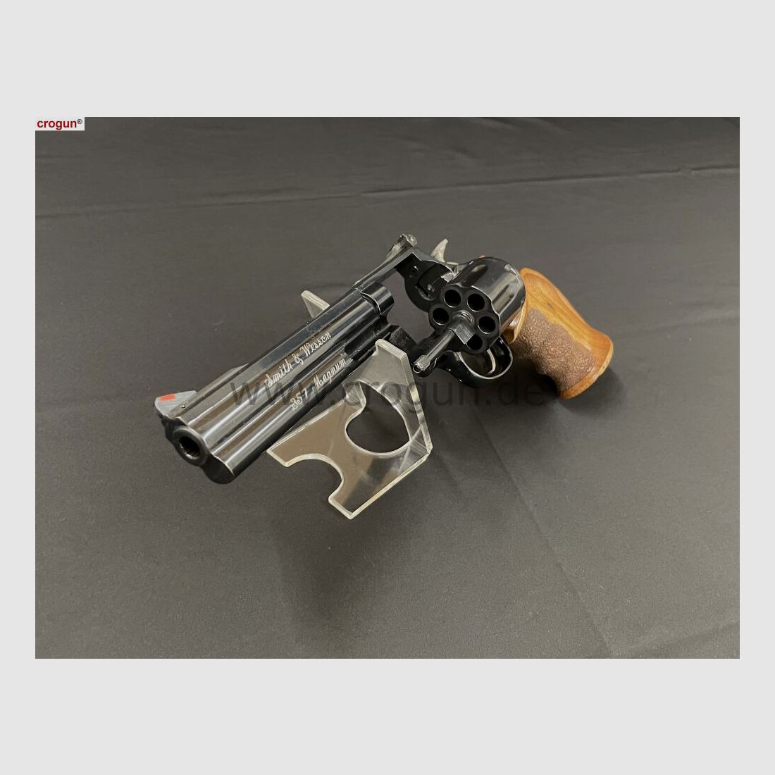 Smith & Wesson 586-4 Target Champion