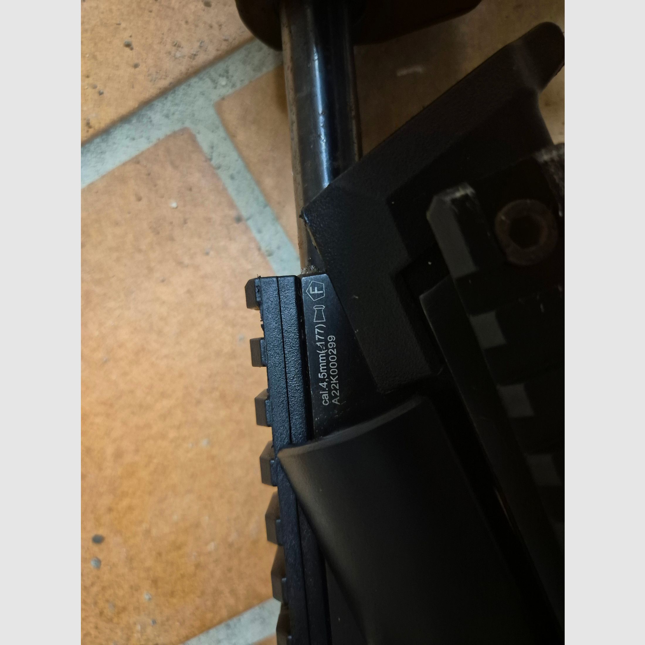 Umarex MP7 Knicklader Luftpistole 
