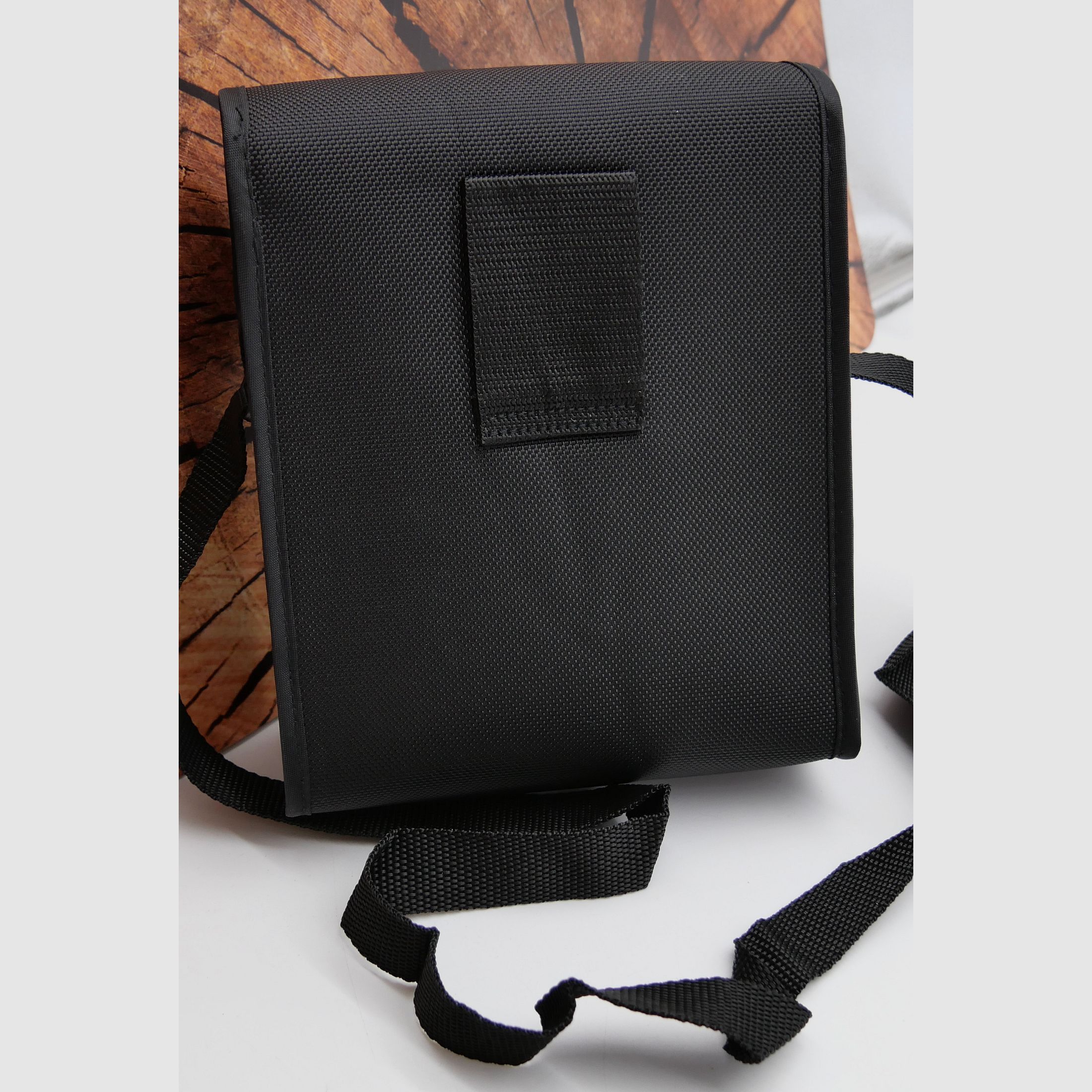 Universale Fernglastasche aus Stoff mit Trageriemen