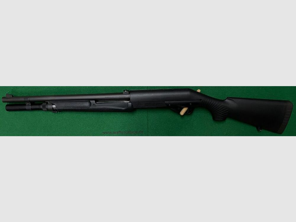 Benelli	 Nova