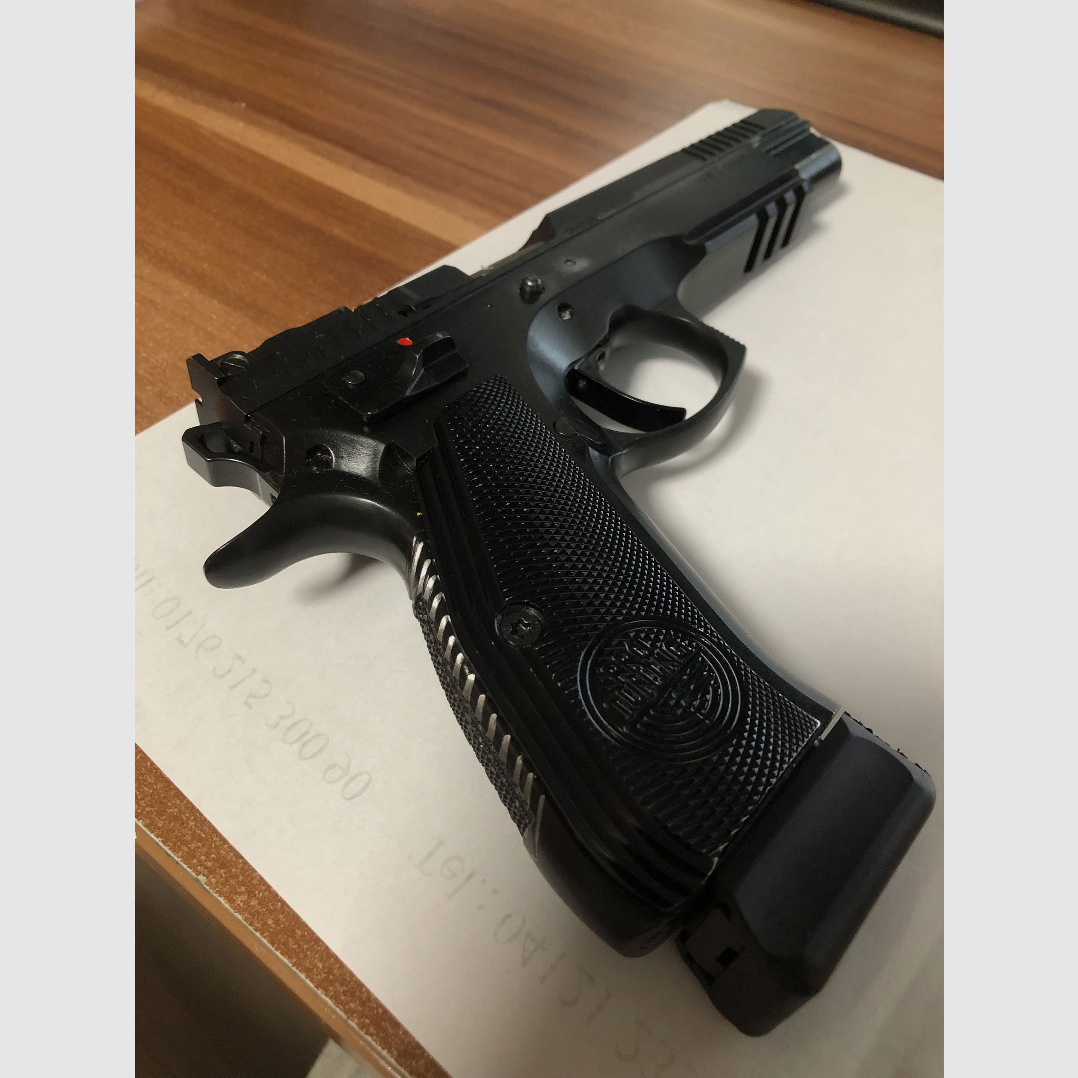 Pistolet CZ Taipan Pro Tuning w kalibrze 9 mm Luger