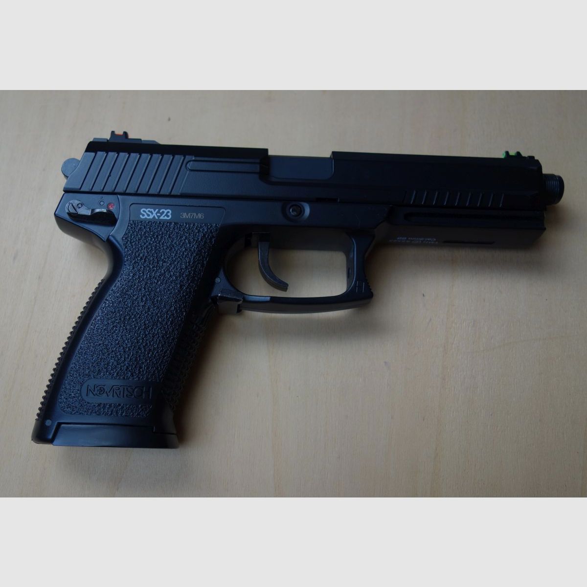 Novritsch SSX 23 Softair pistol 6mm + accessori CONDIZIONE TOP