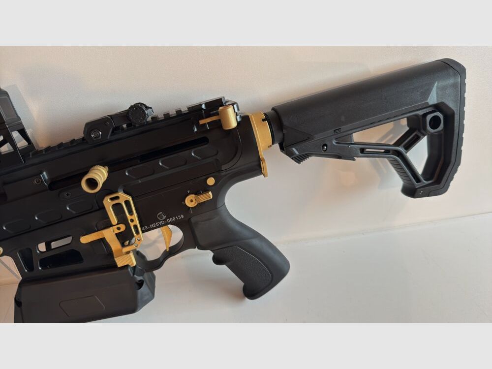 Huglu HUGLU SF GEWEER XR-8 PRO incl. Sight Mark Red Dot 12/76