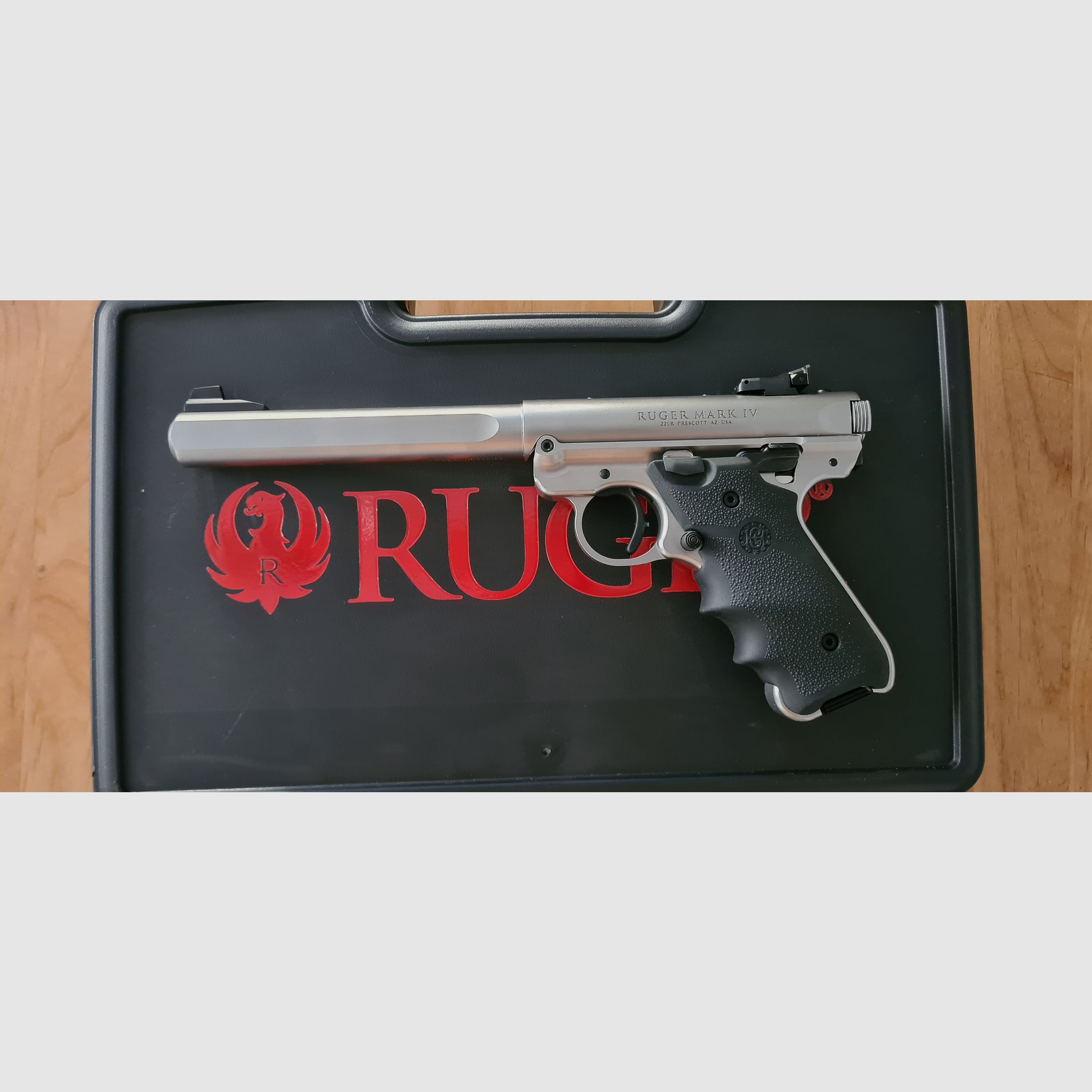 RUGER Mark IV Competition 6,88" con grilletto a corsa completa