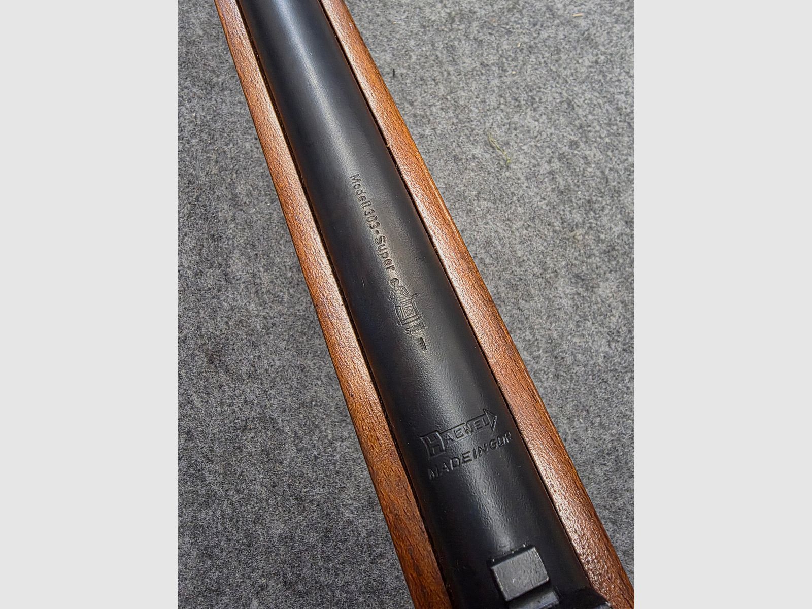 Haenel 303-8 Super 1. Variante con túnel de mira macizo