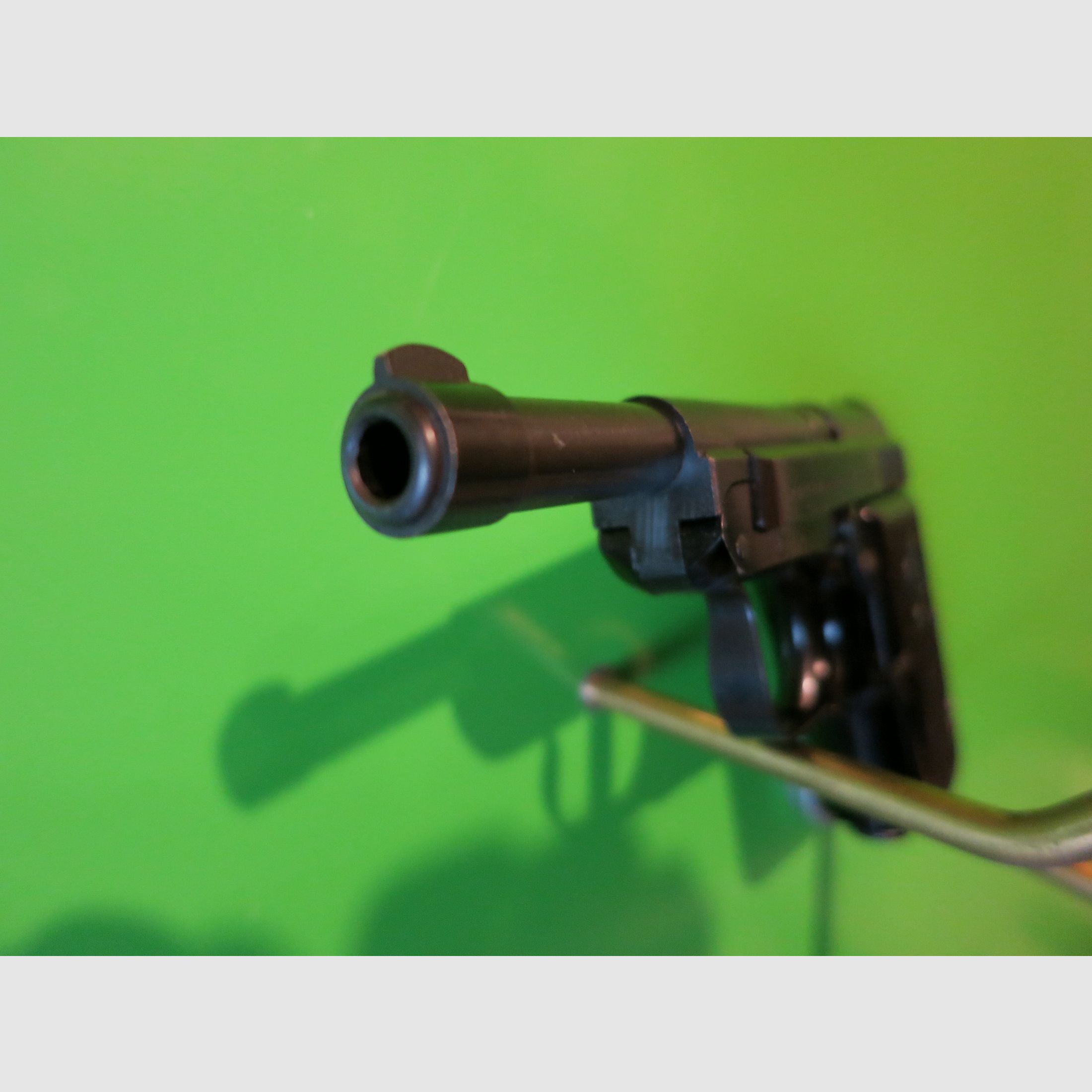Beretta 950B halbautomatische Kipplauf-Pistole .22 Short       #75-, Bild 7 von 8