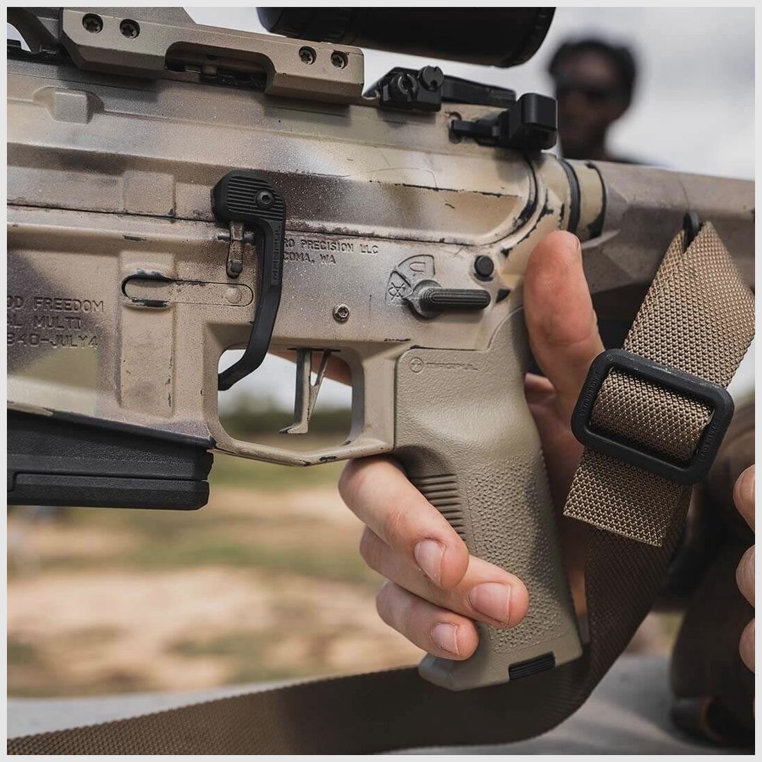 MOE K2 XL Griff AR15/M4 FDE, Bild 4 von 4