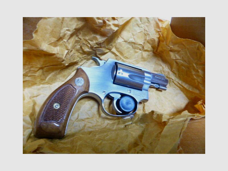 Smith&Wesson 60-7, Bild 2 von 3
