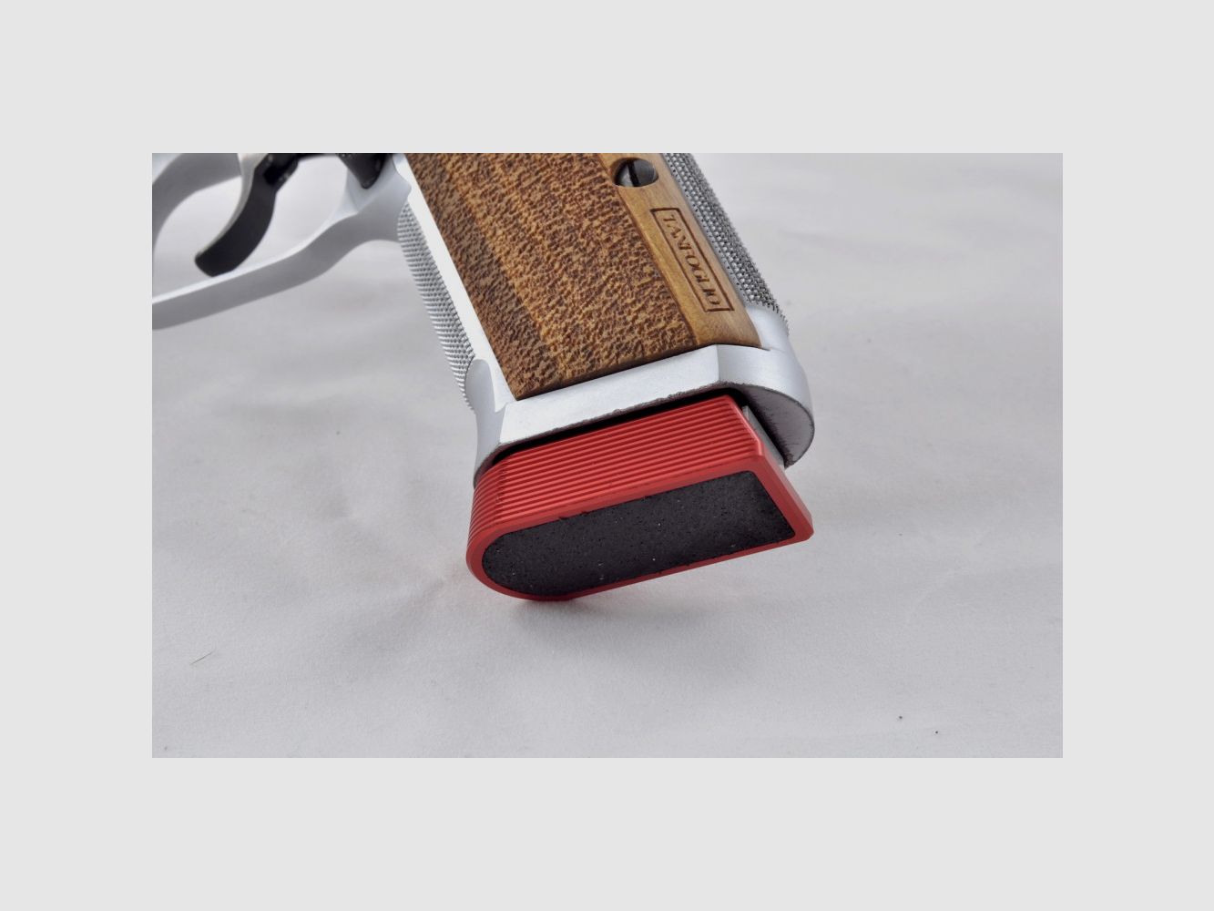 Armanov MPSSF Magazinbasis +2 Schuss MaXXXgrip für Tanfoglio Stock II, III, Farbe: blau, Größe: kleiner Rahmen, Bild 3 von 3
