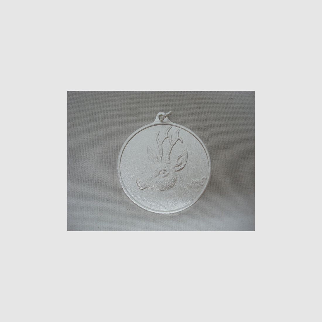 Jagdmedaille Rehbock-silber - 40mm, Ring und Öse