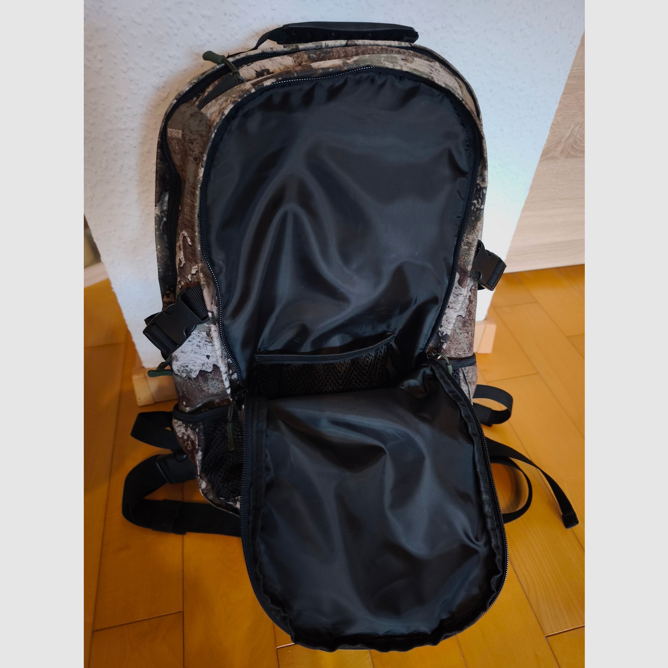 Pinewood Outdoor Camou Rucksack 22 l (Strata Camouflage) - Jagdrucksack