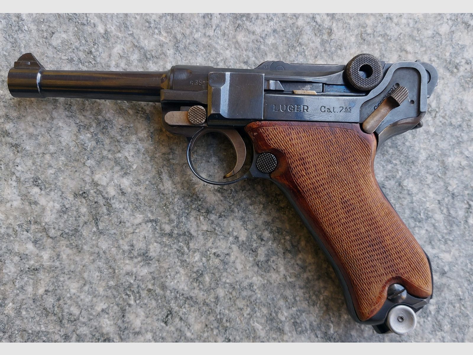 A 207 SEMIAUTOMATIC PISTOL MAUSER MOD. P 08 LUGER CAL. 7.65 PARABELLUM, image 2 of 2