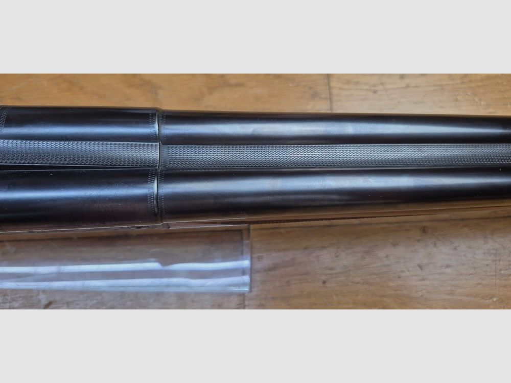 Wunderschöne Flinte Robust Modell Nr. 246 – Manufrance Saint-Étienne – Kal. 16/70 – Waffe um 1952/1954 (!) – 100% Jaspage und Gravuren – Spiegel-Lauf, quasi nie geschossen – Vollständige Originalverpackung (Garantie, Handbuch, Prüfungszertifikat) – Zustand nahe neuwertig für diese 72 Jahre! – Fast museales Stück – TBE+++, Bild 28 von 56