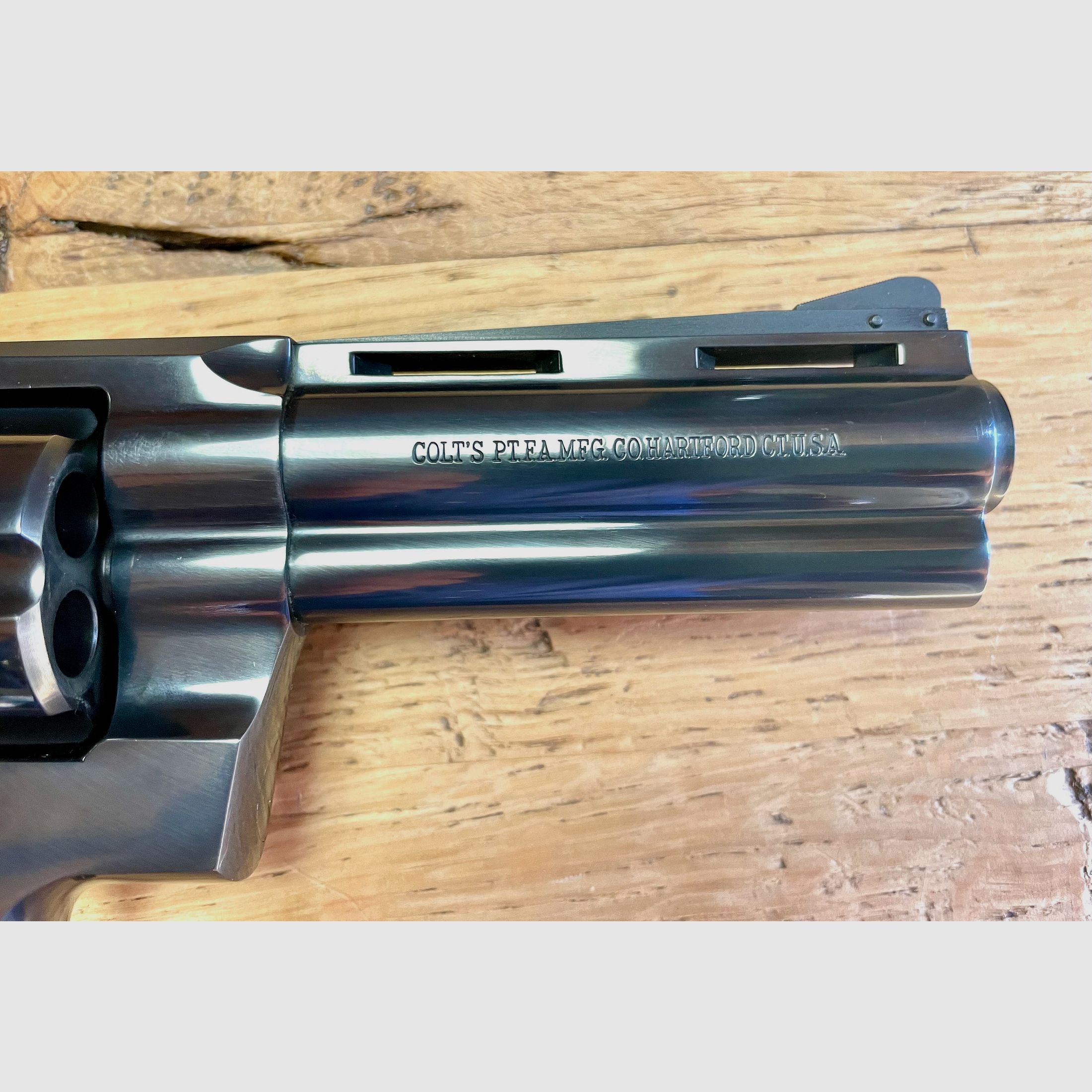 Colt Python .357Mag. CTG-  4" barrel length - Like new