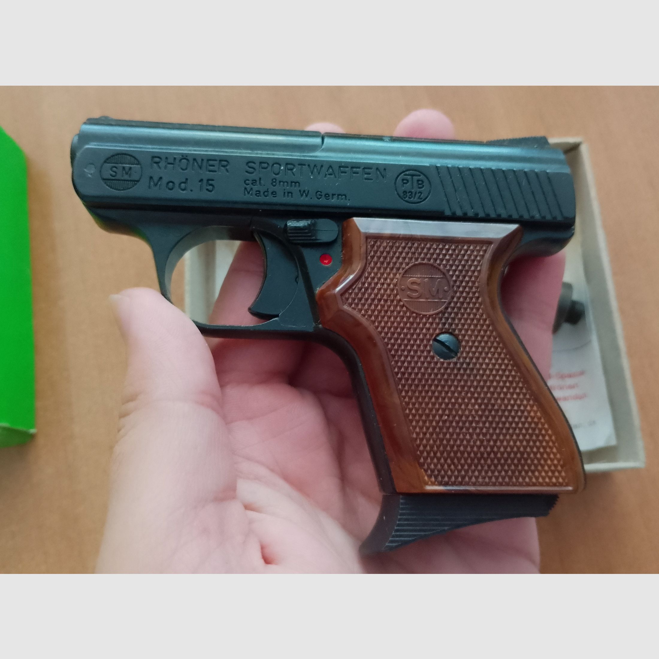 Alte Rhöner SM 15 Kal. 8 mm Knall im PTB 83/2 mit Verpackung!