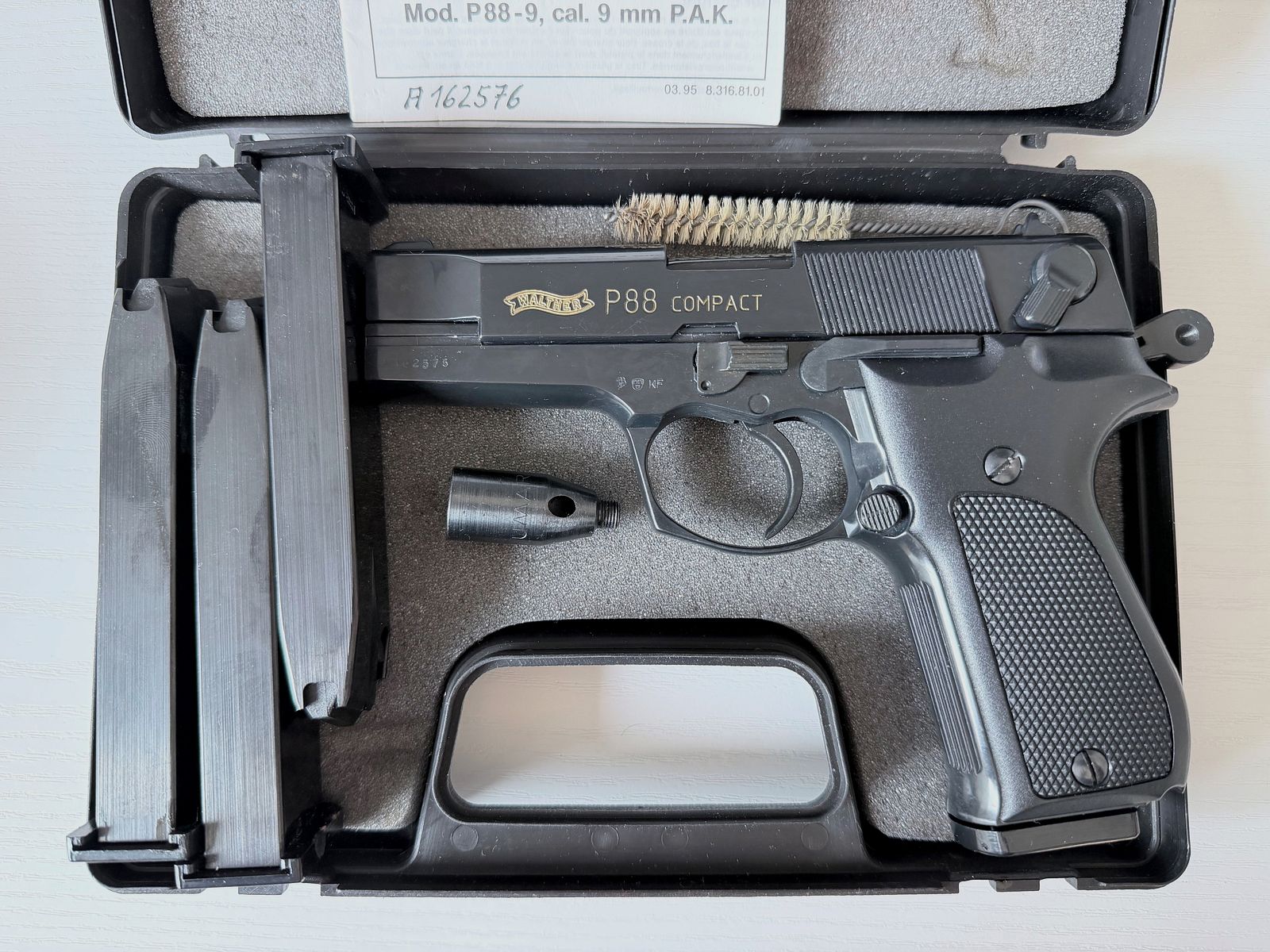 Walther P88 Compact mit 4 Magazinen und Verschlussbecher in originalem Koffer