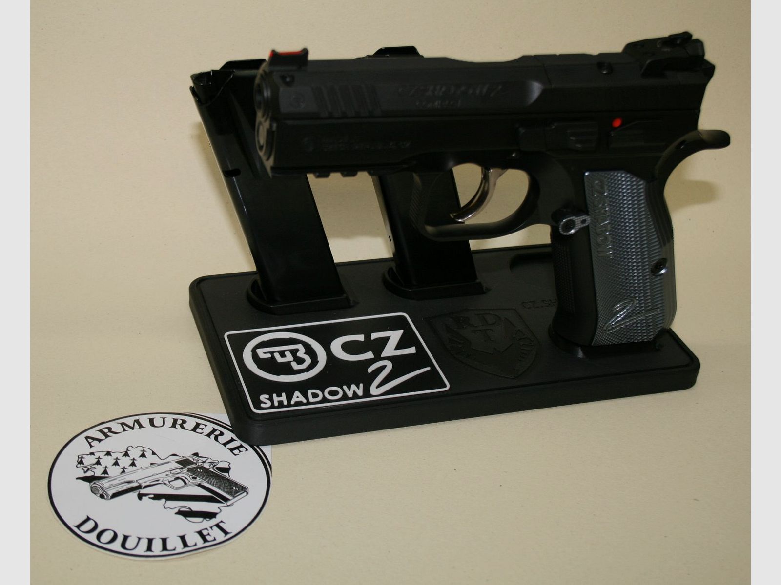Präsentationsständer für Pistole CZ Shadow 2 – RDT, Bild 1 von 2