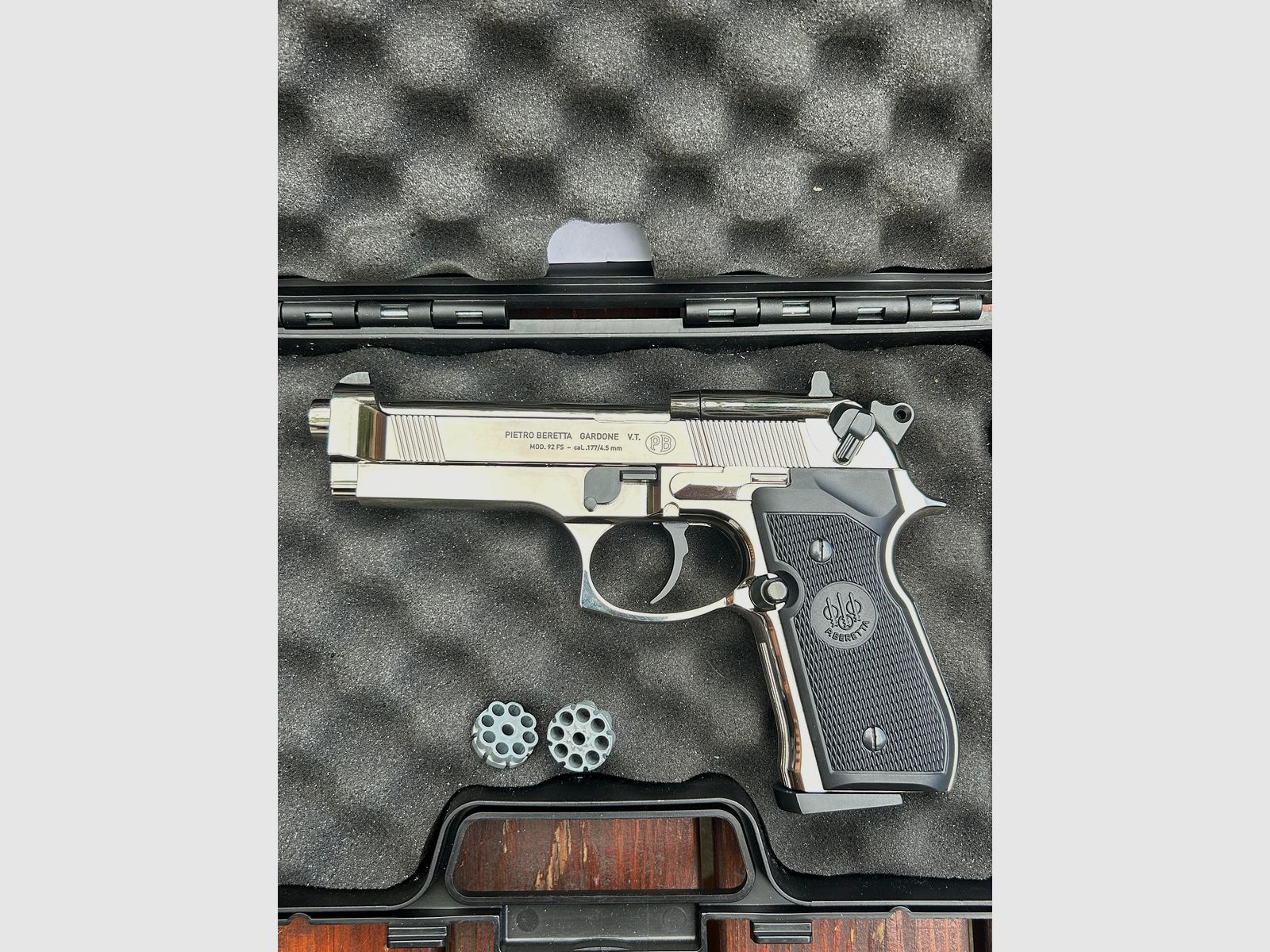 Beretta 92fs co2(4.5mm diabolo)