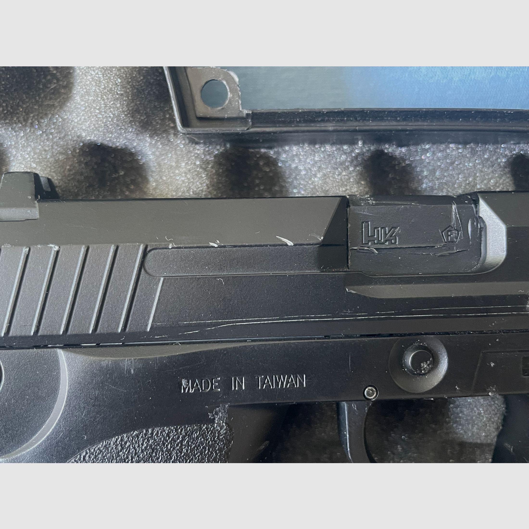 Umarex H&K USP CO2 NBB (+ 3 Magazine und Koffer)