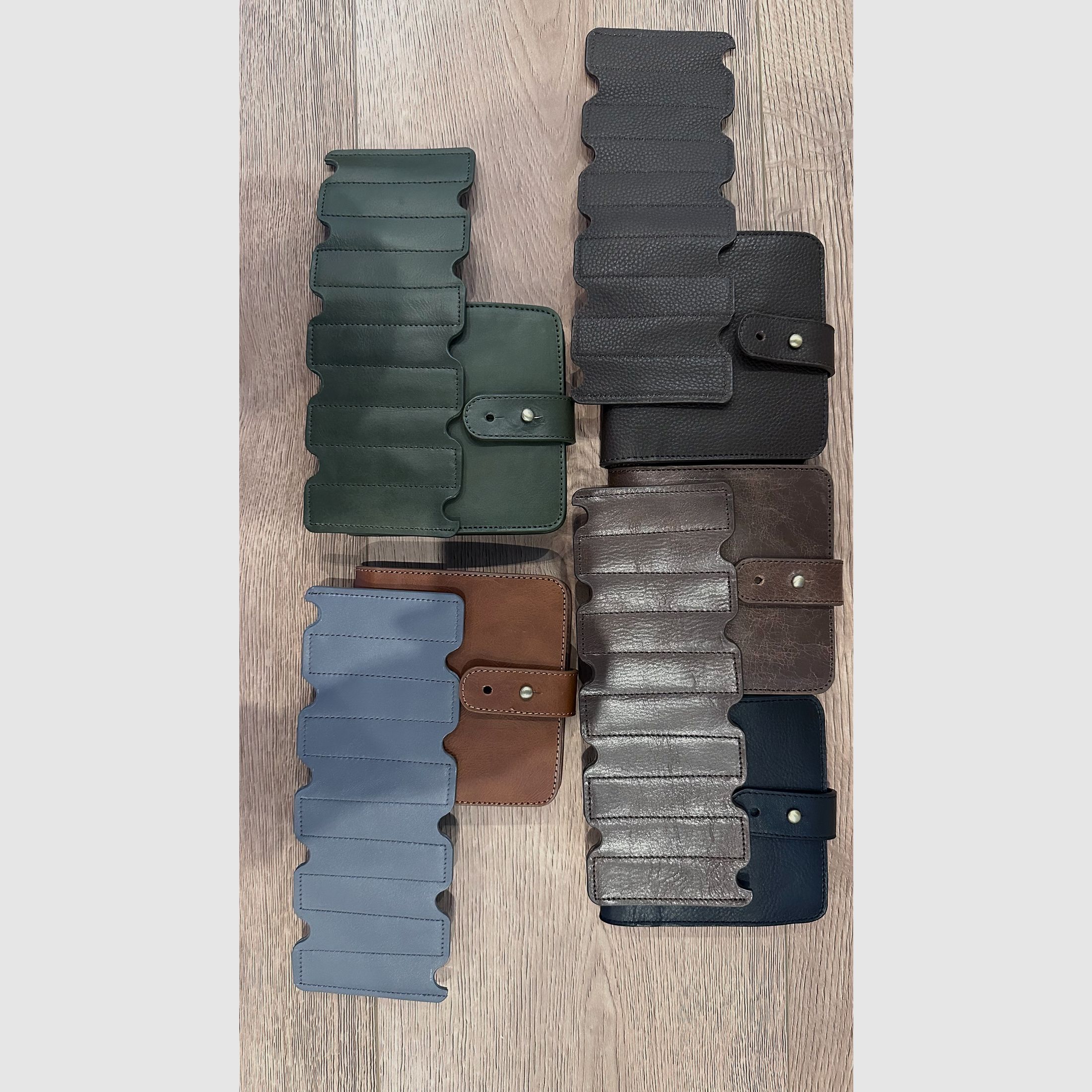 - Memburu - Patronenetui Etui Patronentasche Ledertasche Munitionstasche 