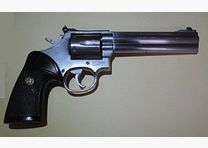 Revolver Smith & Wesson Mod. 686-3 6 inches with Pachmayr grip 686-3