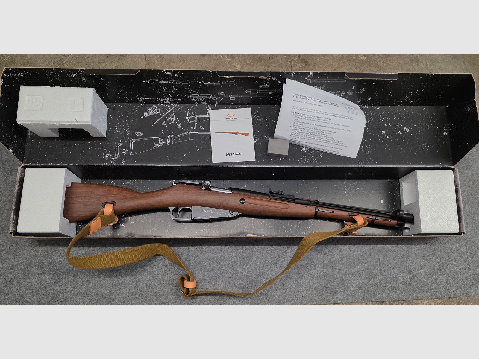 Gletcher M1944 CO2 carabine à air calibre 4,5 mm BB en acier avec optique en bois et baïonnette Cal. 4,5 mm BB en acier