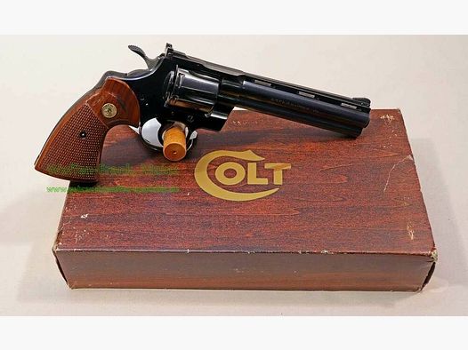 Colt - USA	 Revolver Colt Python