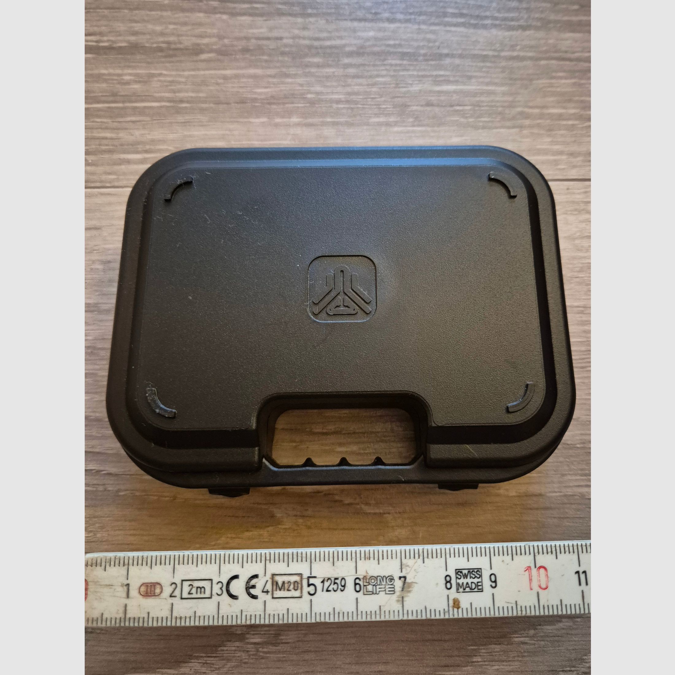 Miniatur Waffen (Schlüsselanhänger) inkl. Mini Waffenkoffer