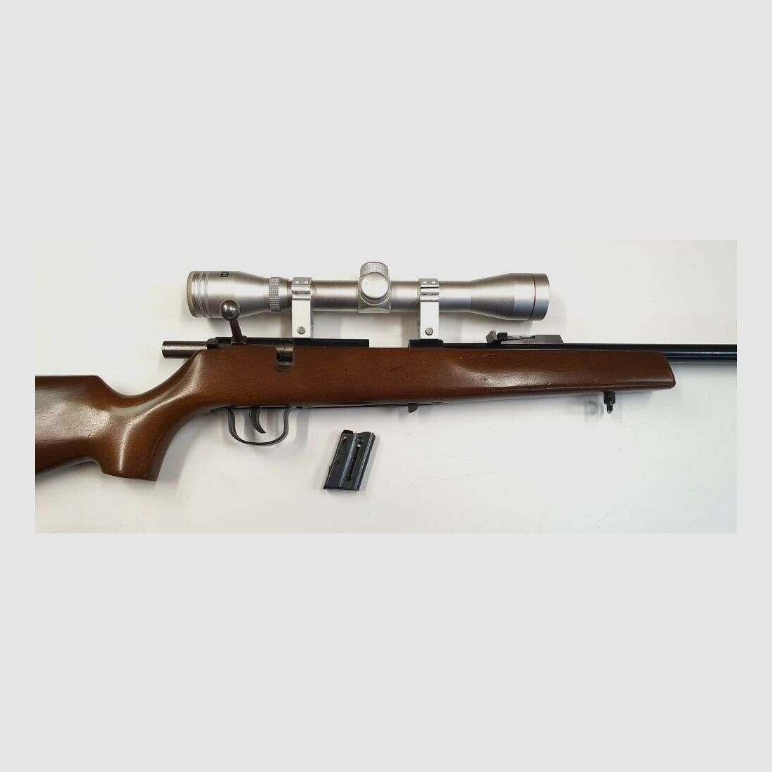 Voere GmbH Furtwangen Germania ripetitore Voere in calibro .22 lfb. con ottica