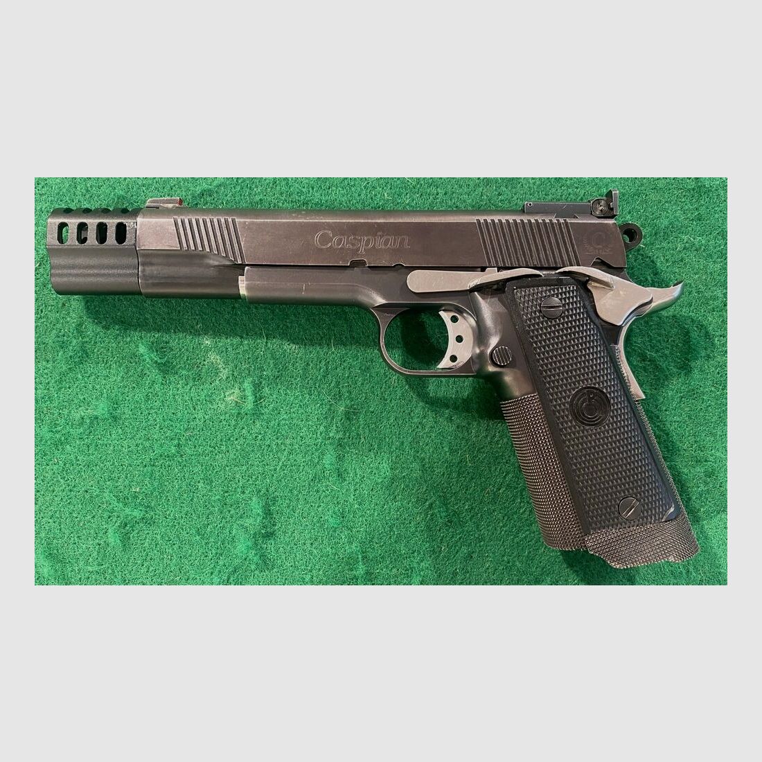 Para Ordnance Canada Caspian, immagine 1 di 10