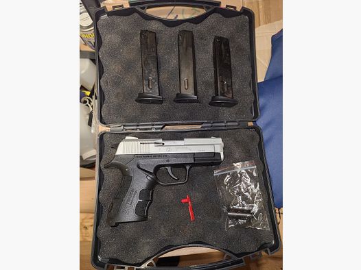 RETAY X TREME / CHROMOWANE SREBRO / z akcesoriami 3 MAGAZYNY / z OVP / kal. 9mm P.A.K. / PTB 1042 / PISTOLET GAZOWY / SYLWESTER / SAMOOBRONA / W DOSKONAŁYM STANIE