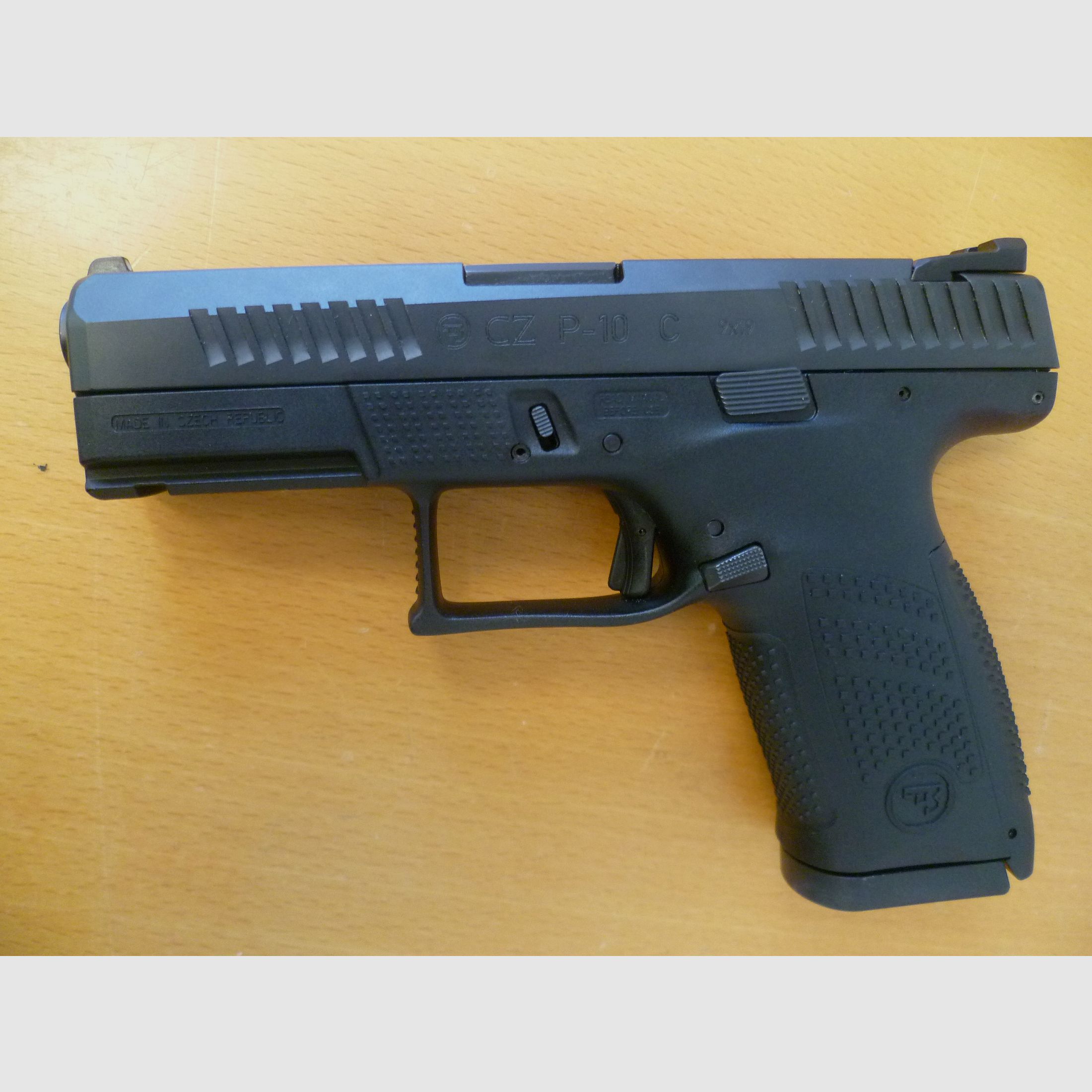 Pistolet CZ P-10 C 9mm Luger
