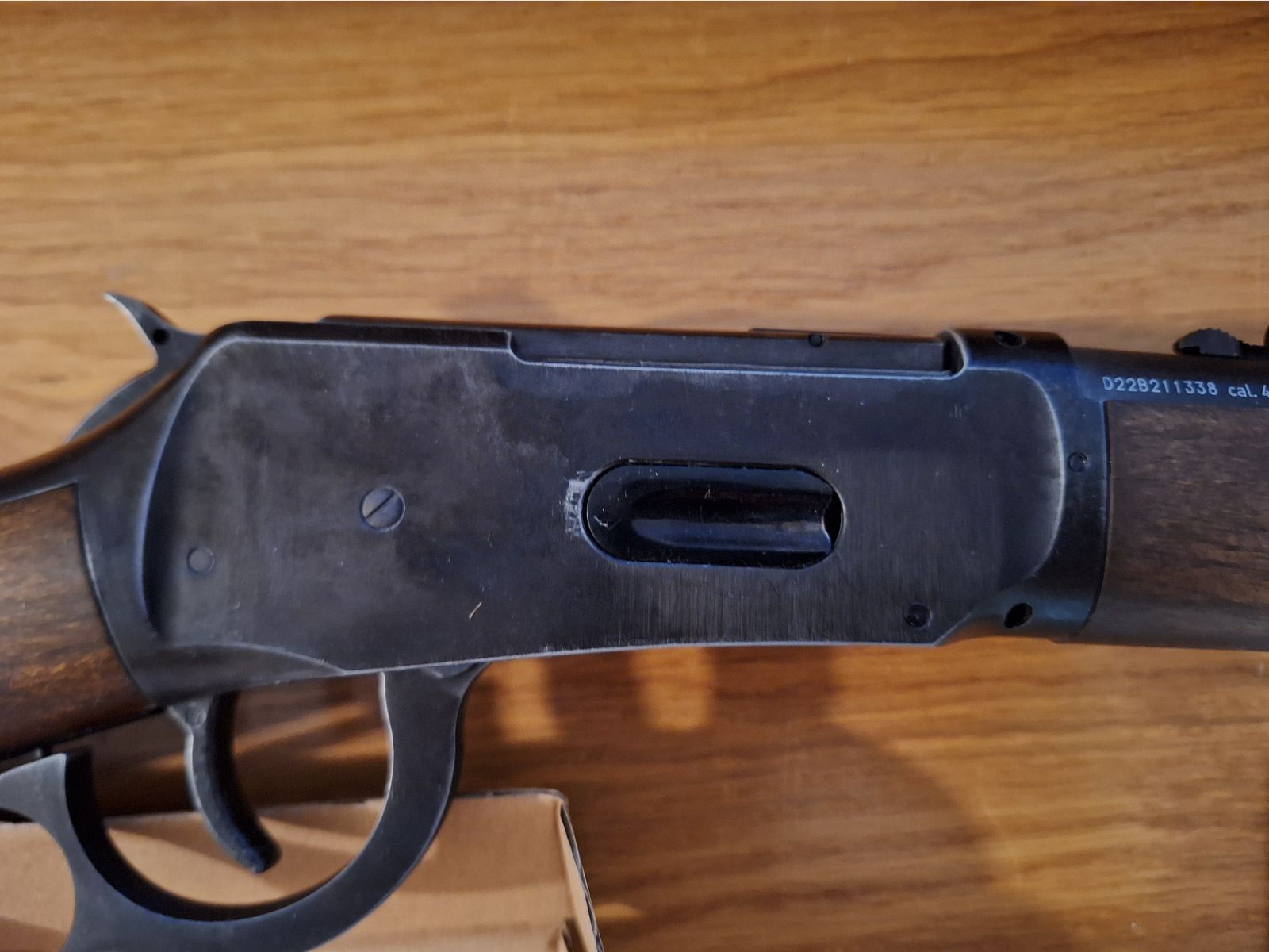 Co2 Cowboy Rifle Legends inkl. Koffer mit Schloss 4,5 mm BB und 4,5 mm Diabolo 34 Ladehülsen insgesamt!