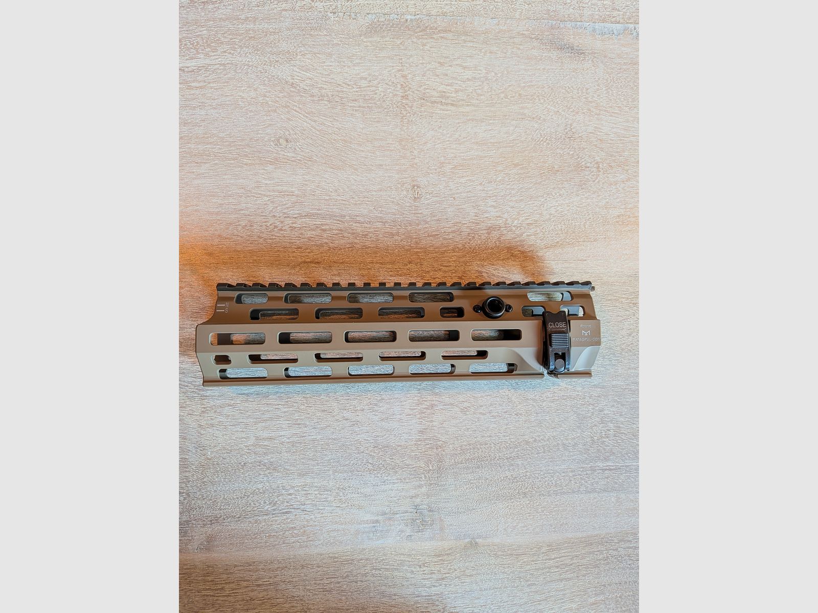 Heckler & Koch M-LOK handguard z szybkim mocowaniem do MR223 FDE, do lufy 11"/14,5"/16,5" (krótki handguard)