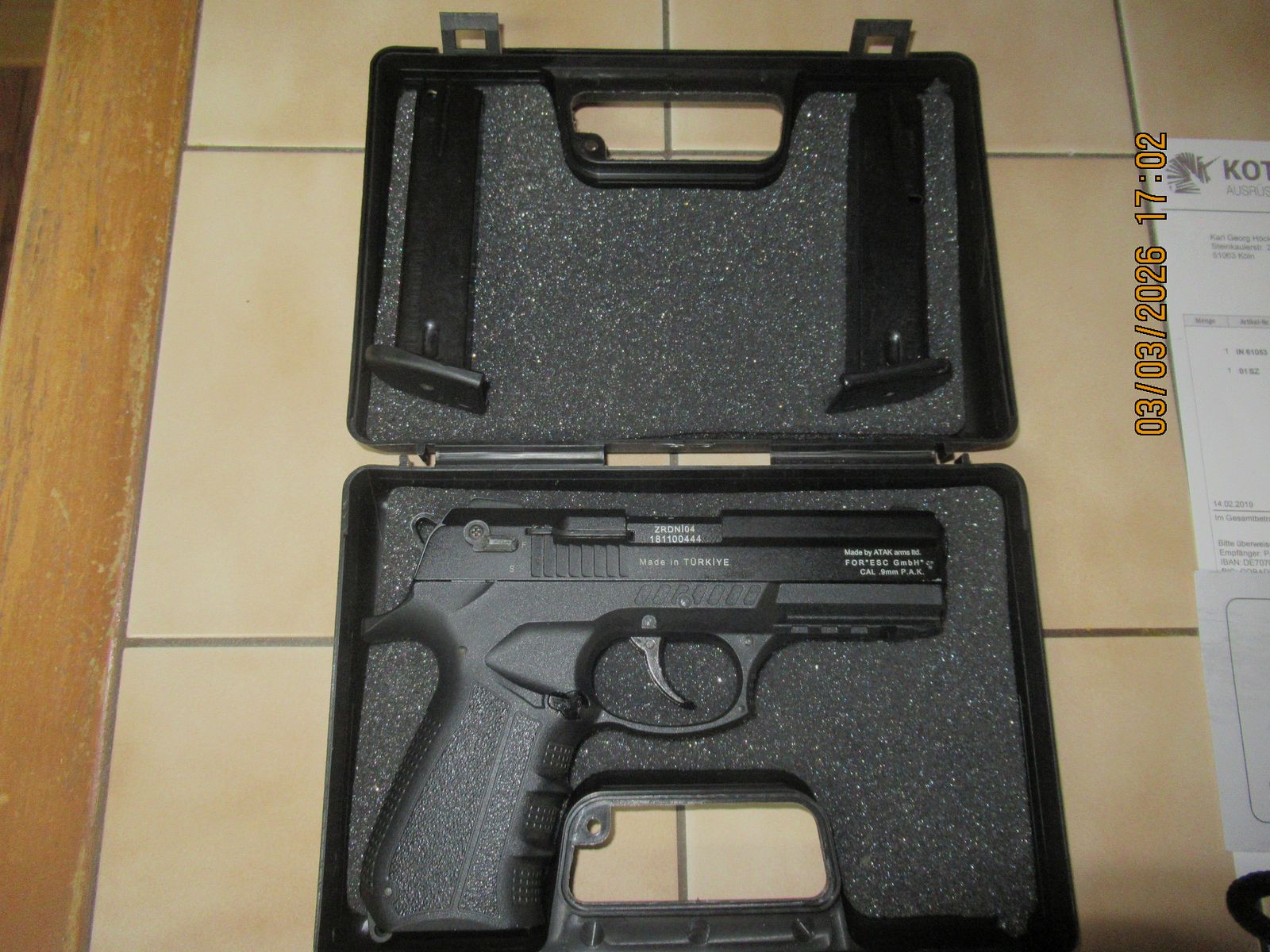 Zoraki 2918 en la maleta con descripción y segundo cargador sin vaso de señal