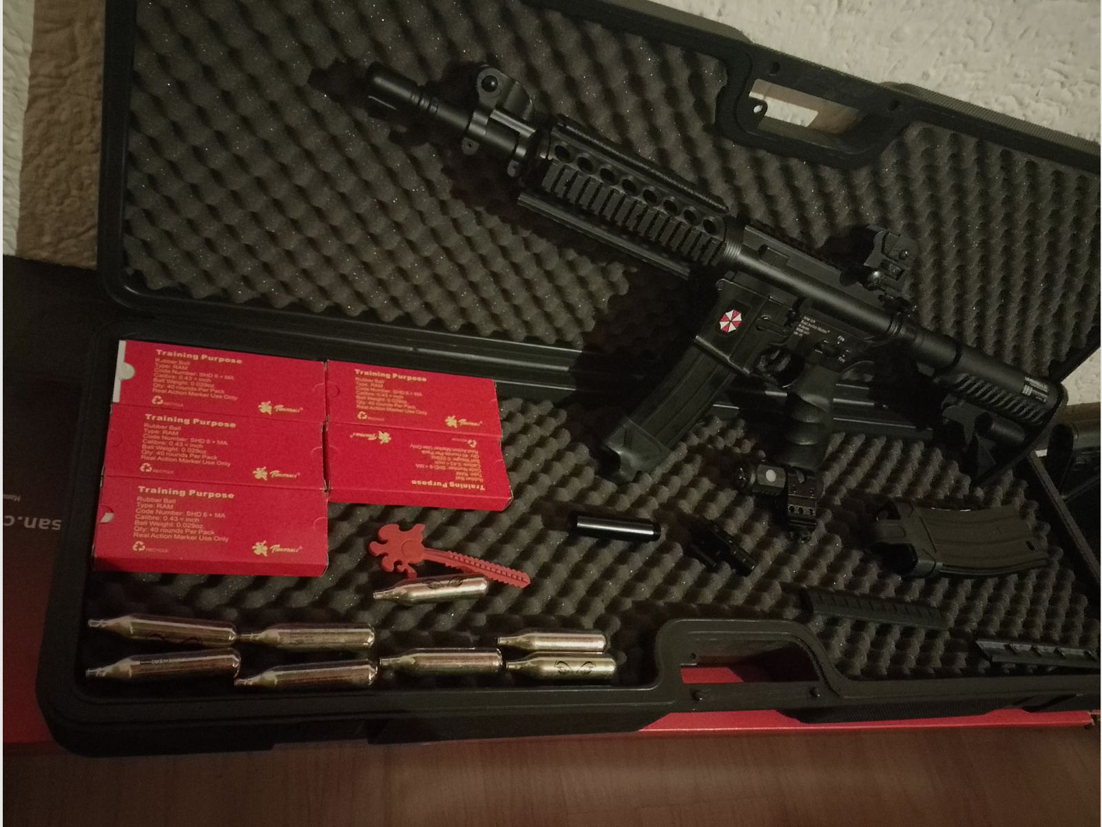 Real Action Marker Markierer R32 Ram 32R neuwertig ungeschossen .43 Sturmgewehr Hülsen Auswurf Koffer Set Sammlung 